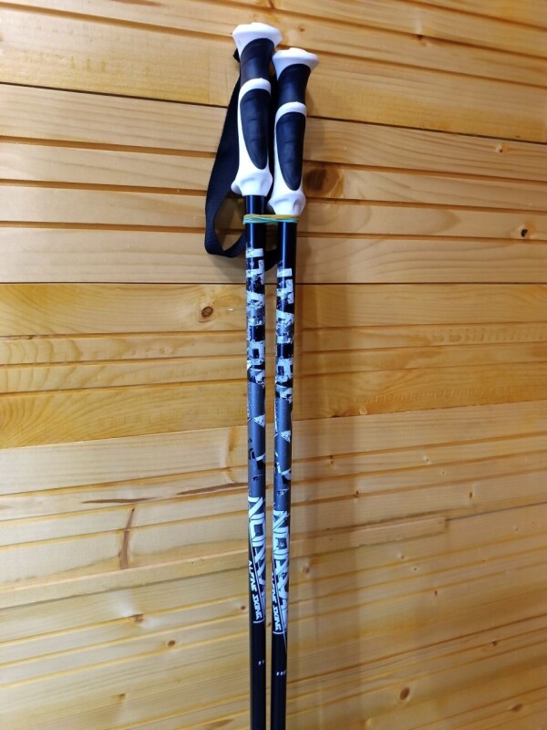 NOVÉ PALICE ITALBASTONI NOMAD BLACK-WHITE 110CM